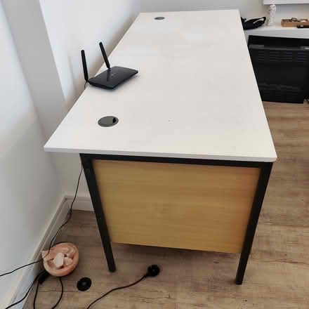 Photo of free Large desk 179cm by 75cm (LE8) #3