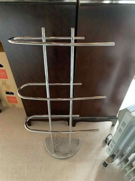 Photo of free 3 Bar Towel Rail (Corfton SY7) #1