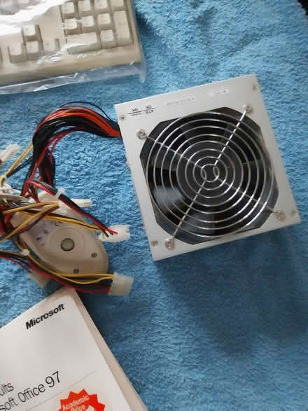 Photo of free Windows 97 computer stuff (Trewoon) #4