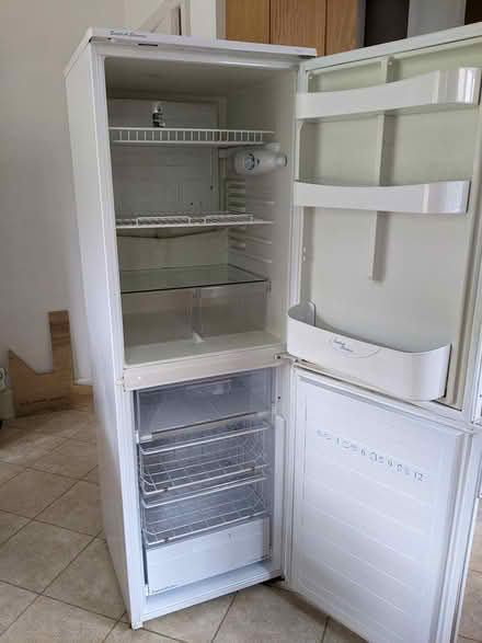 Photo of free Fridge/freezer (Parkstone) #2