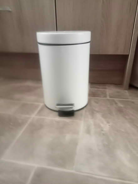 Photo of free Peddle bin (Bilton HG1) #1