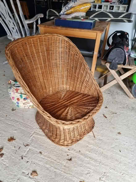 Photo of free Wicker Chair (Freeland, Oxfordshire) #1