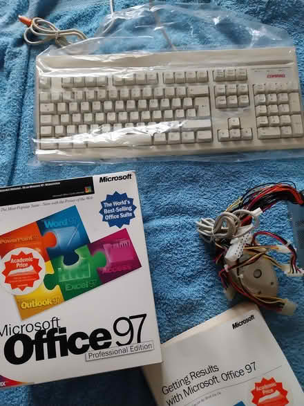 Photo of free Windows 97 computer stuff (Trewoon) #1
