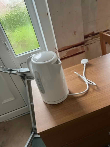 Photo of free Kettle (Great Sutton) #1