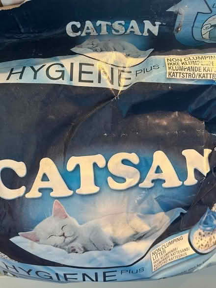 Photo of free 2 packs of 10l Catsan hygiene plus cat litter (Chelston TQ2) #2