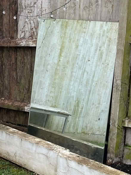 Photo of free Old mirror (Wigston LE18) #1