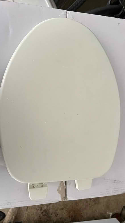 Photo of free Used toilet seat (Clarendon metro,Arlington, VA) #2