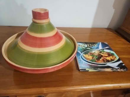 Photo of free Tagine and tagine cookery book (GU14) #2