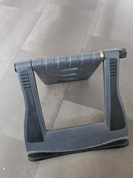 Photo of free Laptop stand (HD3) #3