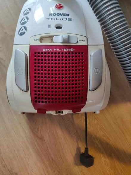 Photo of free Telios Hoover with retractable wire (NG8) #2