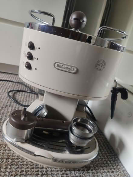 Photo of free DēLonghi Coffee Machine (Norbury, London SW16) #1