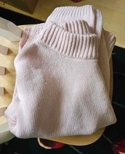 Photo of free Large lady's sweater - Pink - Whistles (Westbrook WA5) #1