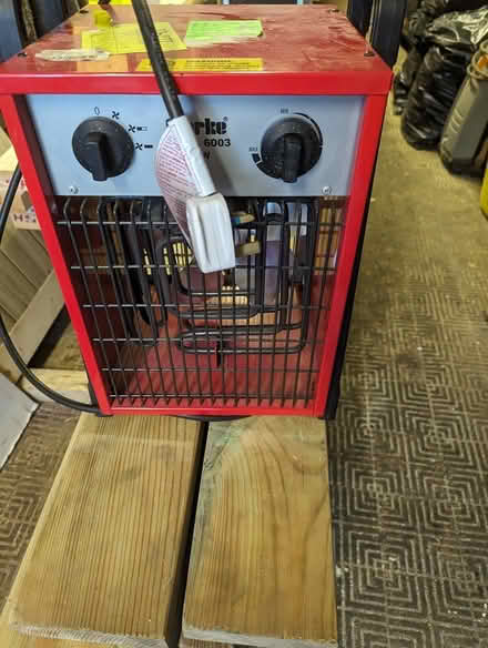 Photo of free 240v industrial heater not working (SO15 Southampton) #1