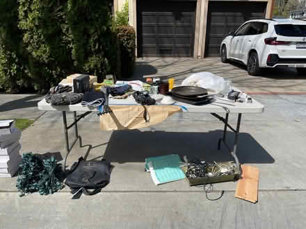 Photo of free table (Crescent Park, Palo Alto) #2