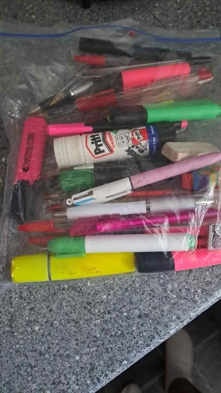 Photo of free Pens/stationery (Luton LU3) #1