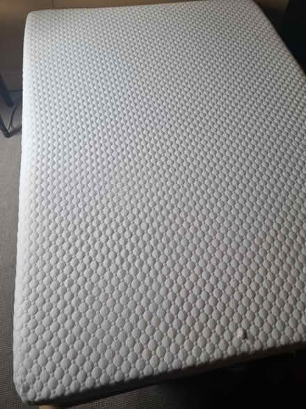 Photo of free Double bed w/ mem foam mattress (N1 Islington) #2