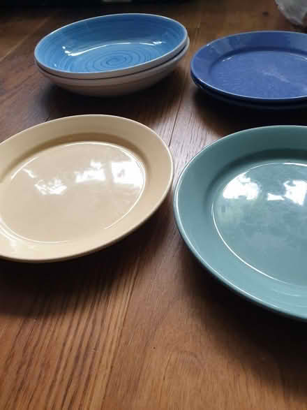 Photo of free Various plates & shallow bols (Middleyard GL10) #2
