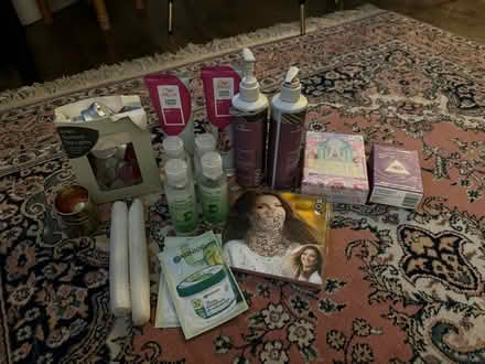 Photo of free Beauty/wellness bits (Mile End) #1