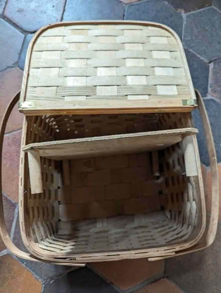 Photo of free Wicker basket (Hatchford, nr Cobham KT11) #3
