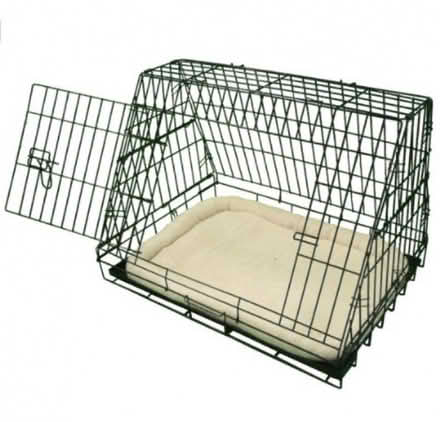 Photo of Small dog crate for car boot. (Hollingdean BN1) #1
