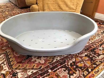 Photo of free Dog bed (GU46 Yateley) #1