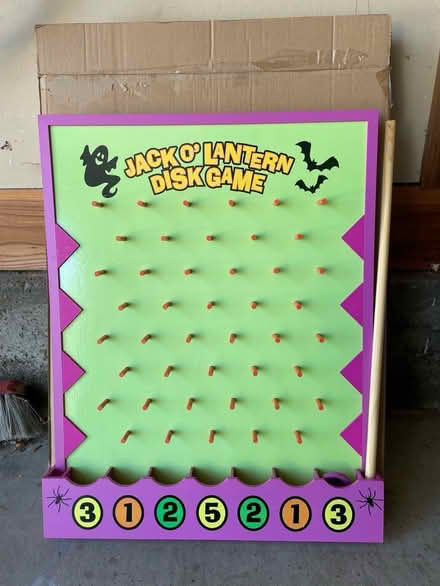 Photo of free Halloween plinko game with box (Ponderosa park neighborhood) #1
