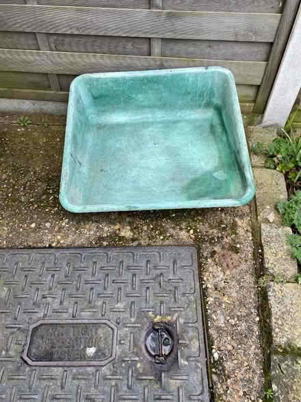Photo of free Used Potting tray (Rayleigh SS6) #1