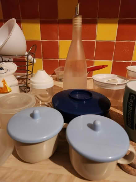 Photo of free Assortment of kitchen knick knacks (SE2) #3
