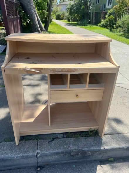 Photo of free Desk (Oakland) #1