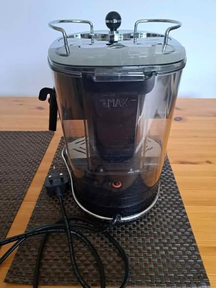 Photo of free De'Longhi coffee machine (Old Coulsdon CR5) #2