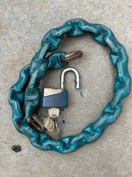 Photo of free Chain and padlock (Camberley GU15) #1