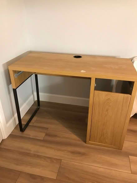 Photo of free Desk (Fairford Leys HP19) #1