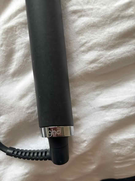 Photo of free Ghd tongs that work but broken bit (Barnet) #2