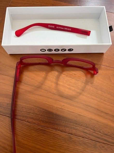 Photo of free IZIPIZI reading glasses (Welwyn Garden City) #4
