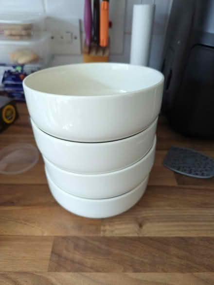Photo of free New bowls x4 (Kennington SE11) #1