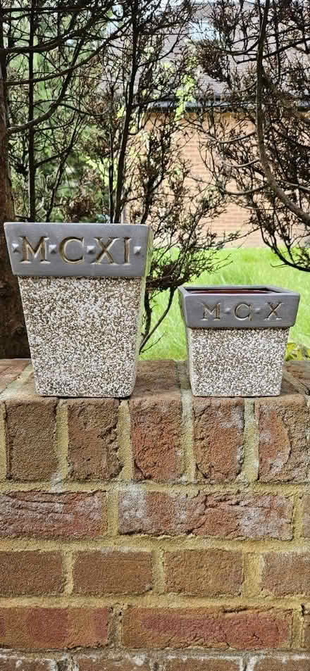 Photo of free Plant pots (Leatherhead) #1