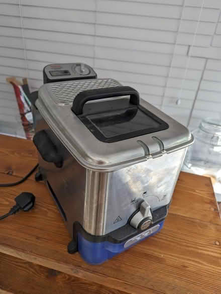 Photo of free Tefal deep fryer (High Green S35) #2