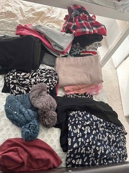 Photo of free Ladies clothes ( mix of everything) (BR5) #3