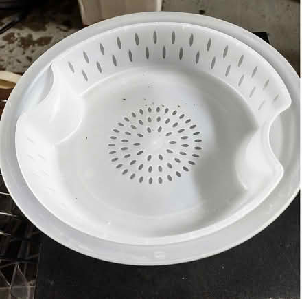 Photo of free strainer+bowl x 15 (Watertown) #1