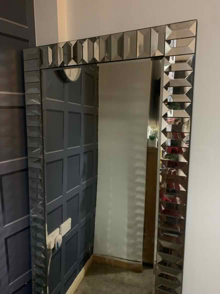 Photo of free Mirror (WF2 8) #1