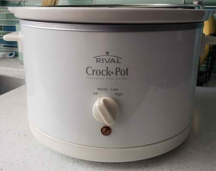 Photo of free crock pot (older model) (20003/RFK Stadium) #2