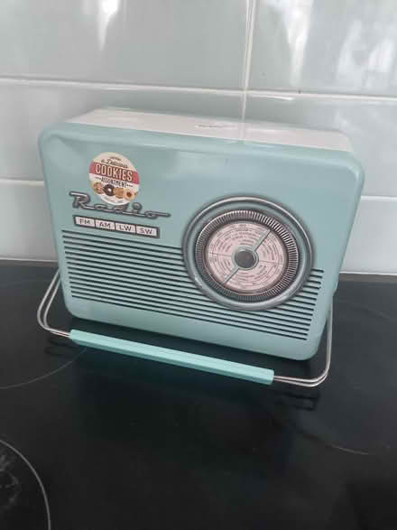 Photo of free Biscuit tin (Aldershot) #1