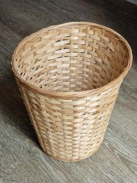 Photo of free Round waste-paper basket (Hatch Warren Farm RG22) #1