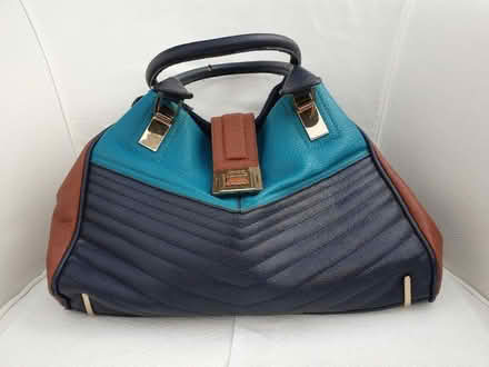 Photo of free Dune 3-Colour Bag (Merry Hill WD23) #1