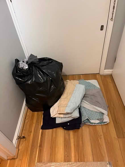 Photo of free Double bed quit sets (Hackney E5) #1