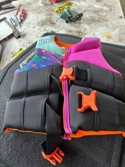 Photo of free Youth life jacket (Hillsboro) #1