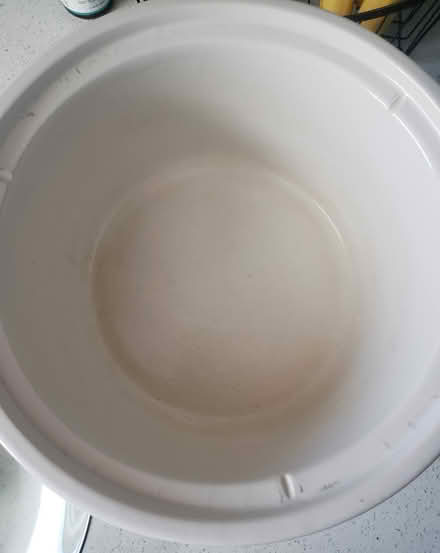 Photo of free crock pot (older model) (20003/RFK Stadium) #1