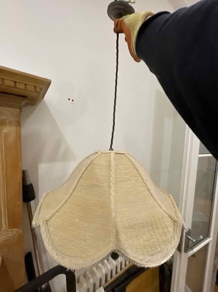 Photo of free Vintage centre light. Dusty and some fraying (Tooting SW17) #1