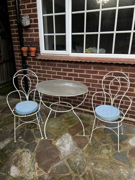 Photo of free Patio furniture (Twickenham) #4