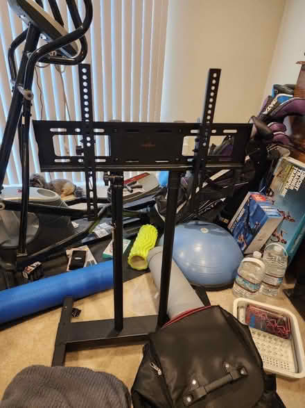 Photo of free Rolling tv stand (Upper Marlboro) #1